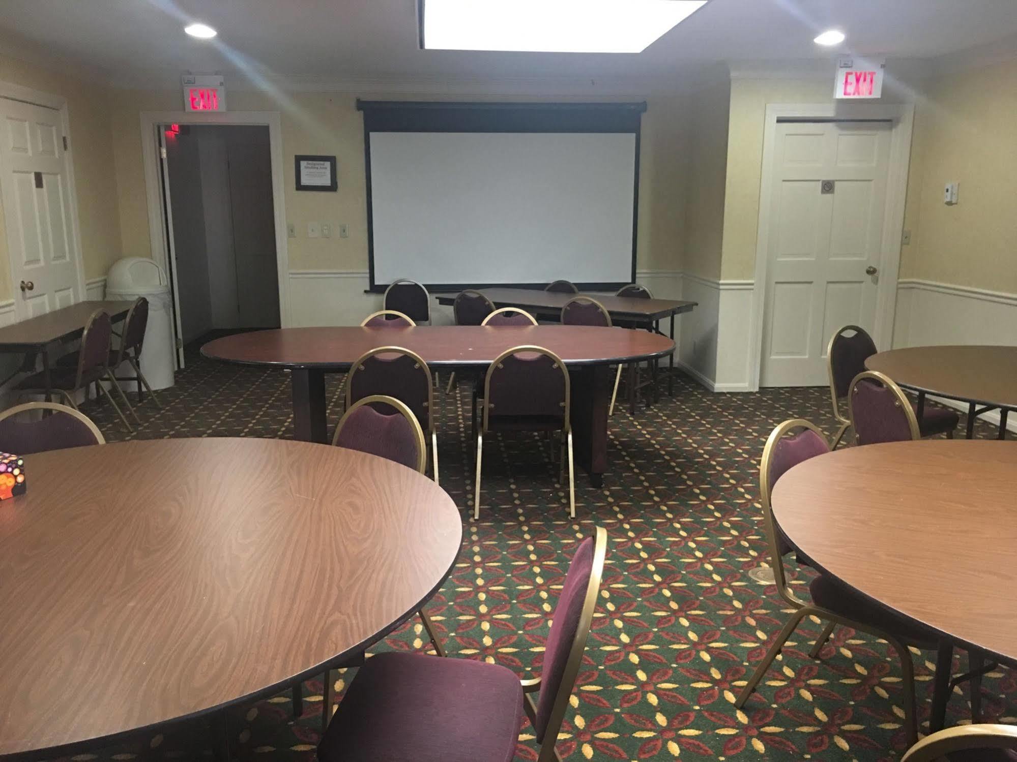Fairbridge Inn & Suites - Akron Copley Township - West Εξωτερικό φωτογραφία