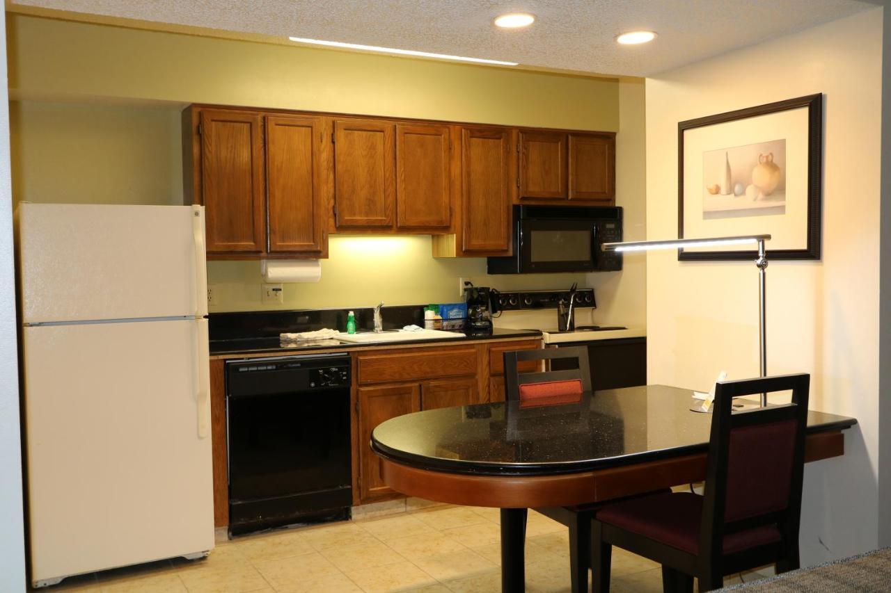 Fairbridge Inn & Suites - Akron Copley Township - West Δωμάτιο φωτογραφία